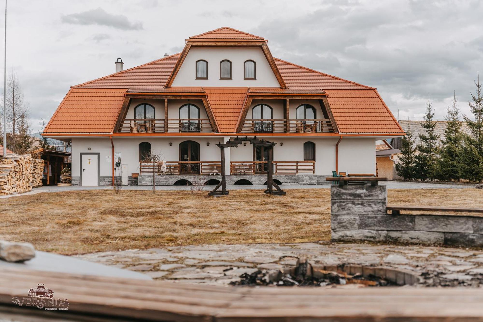 Veranda Panzio Remetea  Экстерьер фото